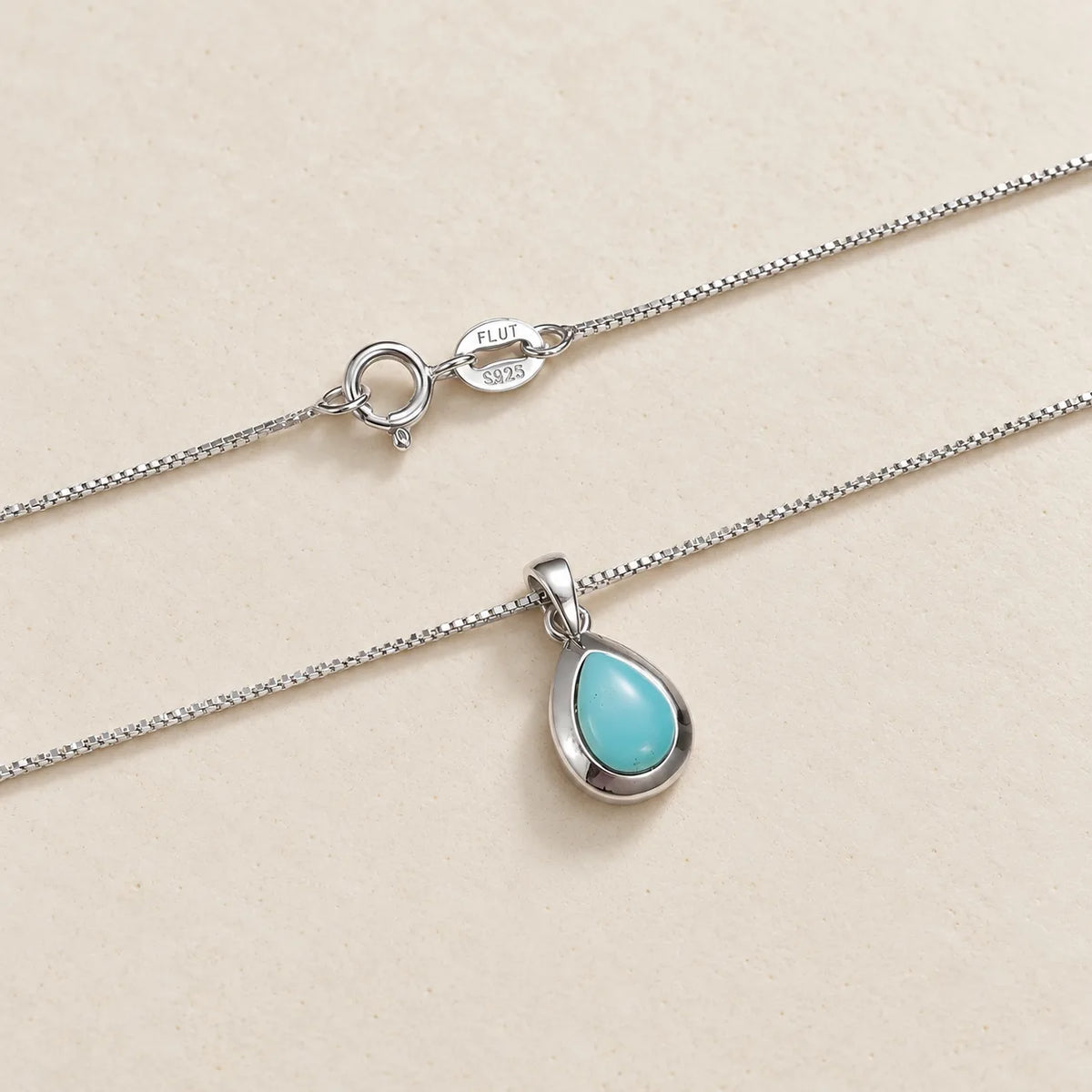 El Collar Pure Drop